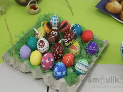 Zábavné Velikonoční tvoření u nás ve Šmoulíkově